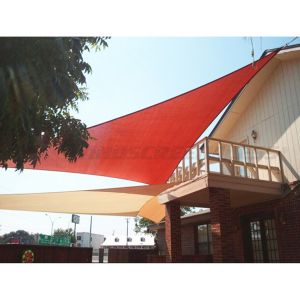 Real Scene Effect of 180GSM PE-Permeable No Grommet Curved Right Triangle Sun Shade Sail